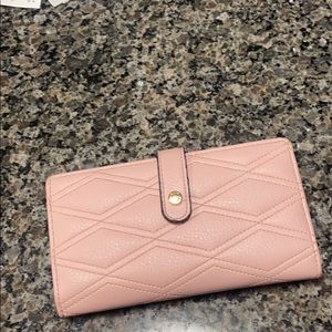 Kate Landry wallet